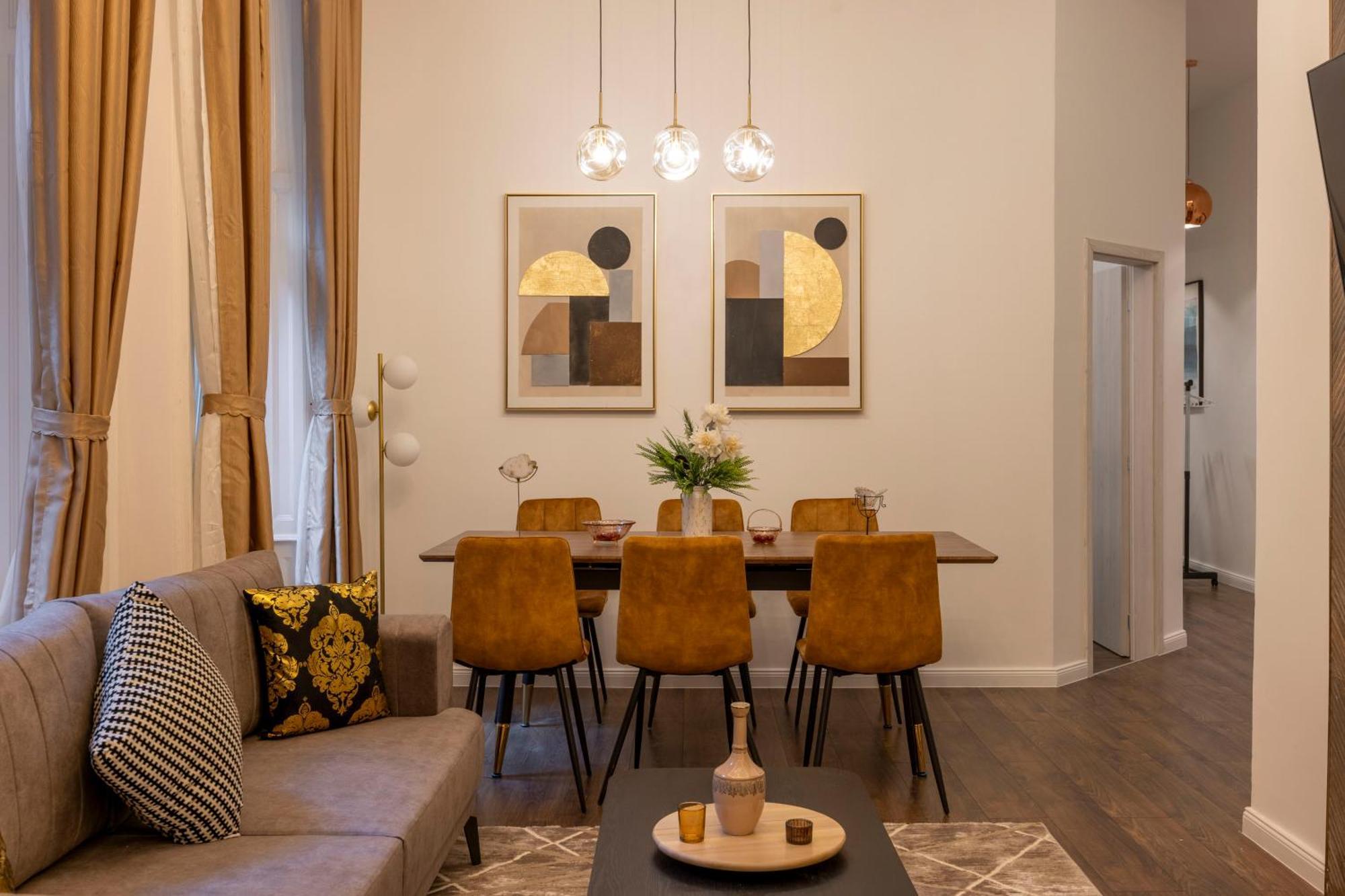Exclusive Downtown Quentin Residence By Prestige Homes ブダペスト エクステリア 写真