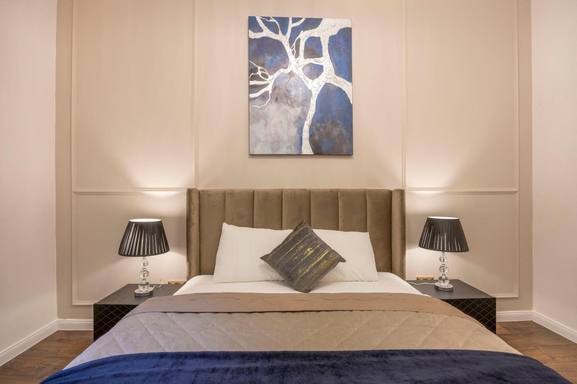 Exclusive Downtown Quentin Residence By Prestige Homes ブダペスト エクステリア 写真